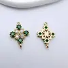 Colgante Flor de Cuatro Pétalos Cuadrada de Circonita Chapada en Oro de Alta Retención de Color Accesorios de Joyería con Borla para Pendientes de Pasador de Pelo Hechos a Mano