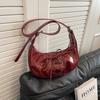 Bolsa Crossbody de Grande Capacidade Feminina 2024 Novo Verão Ombro Axilas Bolsa Textura Avançada Niche Commuter Dumpling Bag