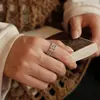 Anel Feminino com Design de Flor de Íris Vazada, Fashion e Único, Estilo Celebridade da Internet, Anel Aberto Ajustável, Anel Tendência para Dedo Indicador