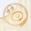 Moda Europea y Americana Simple Metal Pesado Elegante Anillo Geométrico Brillante Gota de Agua Collar Pulsera Pendientes Conjunto de Joyería para Mujeres