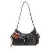 Nova bolsa de ombro estilo workwear retrô 2026 para mulheres, grande capacidade, múltiplos bolsos, couro macio, design de urso, bolsa transversal