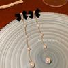 Pendientes de lazo de terciopelo de otoño e invierno, diseño de nicho, elegantes pendientes de alta calidad que combinan con todo, pendientes largos de borlas y perlas.