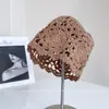 Chapéu Touca de Crochê Vazado Grande Flor Linda Feito à Mão para Mulheres, Chapéu de Tricô Respirável para o Verão, Elegante Chapéu de Tricô Fino, Moderno