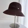 Chapéu de Palha Respirável com Trama Vazada Estilo Vida Lenta para Mulheres, Chapéu de Sol de Palha para Proteção Solar no Verão, Chapéu de Sol Minimalista Estilo Férias, Chapéu Elegante