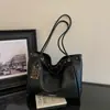 Bolsa de Ombro Lisa Nova Tendência Retro Outono 2026, Alto Valor, Única, Estilosa, Bolsa Tote de Moda de Grande Capacidade