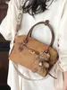 Bolso de Felpa Gamuzada para Mujer 2026 Nuevo de Moda Otoño Versátil Retro Gorpcore para Viaje al Trabajo Bolso de Hombro Cruzado de Mano