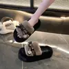 Pantuflas peludas para mujer para usar en exteriores, de suela gruesa, a la moda, otoño/invierno, cómodas, nuevo estilo 2026, que aumentan la altura, diseño de una tira