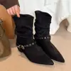 Primer Encuentro Botines de Tobillo Versátiles de Moda con Punta Fina y Hebilla Estilo Nuevo Otoño 2026 Botas de Moda que Aumentan la Estatura para Mujeres Bajitas