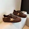 Zapatillas de Entrenamiento Alemanas de Bloques de Color Retro para Mujer 20026 Novedad de Otoño Cuero Suave Suela Suave Casual Ligeras Versátiles Zapatillas de Tabla