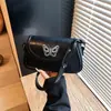 Bolsas de Designer de Nicho para Mulheres, Nova Bolsa Transversal Quente de Verão 2025, Bolsa Quadrada Pequena Popular Estilo Coreano para Ombro/Axila