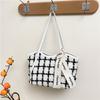 Bolsa tote de nicho grande capacidade feminina primavera e verão 2025 nova linda personalidade moderna bolsa de ombro estilo ocidental
