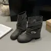 Botas Troncadas Retrô Estilosas com Desgastes para Mulheres 2026 Novo Outono Fivela de Cinto Botas Martin Botas Curtas Emagrecedoras