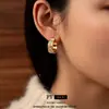 Aretes Redondos de Circonia Galvanizados en Oro Real de 18K, Simples y Versátiles, Aretes de Estilo Lujo Ligero, Aretes de Diseño Casual y Elegante