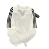 Camisa de punto hueca con diseño de verano para hombre, transpirable, de seda helada, tacto fresco, holgada, cuello en V, manga corta, ropa de playa