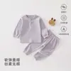 Macacão para bebê para primavera e outono, sem costura, macacão unissex para bebê, roupa base para engatinhar, feito de algodão Lyocell, pijama liso simples