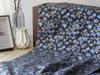 Tela jacquard de color contrastante de moda de fondo de malla retro floral pequeño en relieve teñido en hilo para equipaje de primavera y verano