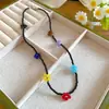 Pulsera de Flor de Cuentas de Colores, Moderna, Sencilla, Lujo Ligero, Cadena para Clavícula de Gama Alta, Conjunto de Joyería de Diseño Nicho para Mujer