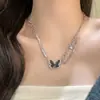 [Acero de titanio] Collar de circonita con costuras de mariposa para mujer, estilo frío ins de alta calidad, accesorios de chica popular, cadena de clavícula de lujo ligero