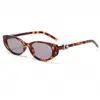 Gafas de Sol Retro Ojo de Gato para Mujer con Adornos de Letras y Diamantes, Adecuadas para Caras Redondas, Efecto Adelgazante, Mismo Estilo que en Xiaohongshu, Estilo de Alta Gama, Gafas de Sol de Moda