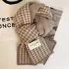 Novo Lenço Clássico de Pepita de Galo Estilo Coreano Dupla Face para Mulheres, Lenço de Tricô da Moda, Versátil para Casal, Tendência Outono e Inverno, Aquecimento