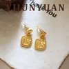 Moda Europea y Americana Exquisitos Pendientes Cuadrados Brillantes de Azúcar Triturado Tipo Cubo de Hielo Lujo Ligero Gama Alta Versátiles Pendientes de Otoño e Invierno para Mujer