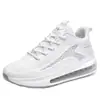 Zapatos Casuales Deportivos para Hombre 2026 Primavera Nuevo Estilo Malla Amortiguación de Aire Absorción de Impactos Aumentadores de Altura Moda Coreana Zapatos para Correr para Hombre