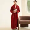 Bata de Noche para Hombre Otoño e Invierno Nuevo Coral Fleece Cálido Ropa para el Hogar con Forro Polar Bata Engrosada Pijamas de Talla Grande para Parejas