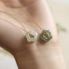 Cadena de Suéter de Flor de Ciruelo Retro Cadena para Clavícula de Mujer Aleación Chapada en Metal Cadena para Suéter al por Mayor Lujo Accesible y Sensación de Alta Gama