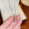 Collar de Zirconia Estilo Coreano Nicho Dulce Lujo Ligero Gama Alta Colgante Simple Cadena de Cuello Exquisita Cadena para Clavícula de Acero de Titanio para Mujeres