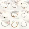 Nueva pulsera especial de acero de titanio tendencia de moda para mujer simple Joker pequeña de alta calidad para conservar el color suministro directo de fábrica