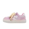Zapatillas de estudiante con estrellas para mujer 2026 nuevas primavera/verano suela gruesa ligeras blancas zapatos ins de moda nicho casuales