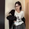 Otoño 2025 Estilo Coreano De Rong Top Versátil Diseño de Cuello en V Camiseta de Manga Larga para Mujer Camiseta Básica con Letra Corte Ajustado Moda