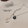 Collar de acero de titanio con círculo y letra H para mujer, negro con gota de pegamento, retro, personalidad, diseño de nicho, simple, combina con todo, cadena para suéter