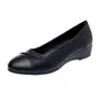 Sapatos femininos slip-on rasos de sola macia, novo estilo popular da moda outono 06, sapatos para avós de meia-idade, sapatos de couro confortáveis com salto anabela