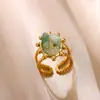 Europa y Estados Unidos transfronterizo exquisito anillo de flor con incrustaciones de circón verde para mujer 2025 nuevo anillo retro de alta calidad al por mayor
