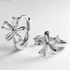 Pendientes con hebilla de oreja de hierba de cinco hojas, pendientes de moda con flores de ciruela dulce y lila, pendientes de cristal de crisantemo con nieve navideña, pendientes, pendientes