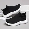 Zapatos nuevos para hombre zapatos de moda casuales tenis zapatos de pareja tejidos voladores palomitas de maíz zapatos de hombre zapatos ligeros de moda zapatos holgazanes