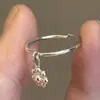 Anillo de Flor Pequeña Tridimensional Estilo Coreano para Mujer, Dulce, Moderno, Exquisito y de Gama Alta Anillo Abierto, Tendencia de Anillo de Dedo Índice de Nicho