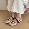 Zapatos planos estilo Chanel Mary Jane para mujer para combinar con faldas 2026 punta redonda moño boca poco profunda mocasines de piel suave