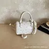 Bolsa de Mão com Bolinhas Design de Nicho Modelo Novo 2026 Bolsa Transversal Grande Capacidade Bolsa Boston para o Dia a Dia Bolsa de Ombro Versátil
