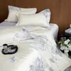 Set de cuatro piezas bordado para dormitorio principal, lujoso y sofisticado, sábana de cama amigable con la piel, funda de edredón, ropa de cama, sábana ajustable, adecuado para todas las estaciones