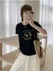 Top Casual Versátil de Algodón con Textura de Copo de Nieve para Mujer, Manga Corta, Manga Enrollable, Ropa para Mujer Shisanxing al por Mayor en Stock