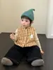 Ropa de Otoño e Invierno para Bebé 2026 Nuevo Estilo Ropa de Invierno Ropa Infantil Niños Conjunto de Pantalones Vaqueros con Forro de Terciopelo y Chaqueta de Algodón