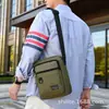 Bolsa de ombro masculina de nylon para atacado, para esportes ao ar livre, negócios e uso casual, leve, à prova d'água, estilosa e simples