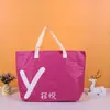 Bolsa tejida portátil logo impreso personalizado bolsa grande llamativa bolsa impermeable piel de serpiente láser bolsa promocional de exposición personalizada