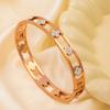Pulsera de trébol de cuatro hojas con diamantes transfronteriza Europa y Estados Unidos estrellas de acero inoxidable chapado al vacío de 18k combinación de pulsera venta al por mayor de fábrica