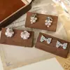Pendientes de Perla Rosa Manta para Mujer, Pendientes con Diseño de Flor y Lazo Nicho, Accesorios para Orejas Versátiles de Lujo Ligero de Gama Alta