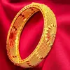 Pulseira Popular de Ouro de Areia Vietnamita com Design de Fecho Aberto Vazado, Versátil de Luxo Leve, Fornecimento Popular para Live-Stream de Influenciadores da Moda