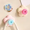 Gancho de Ventosa de Succión en Forma de Flor Estante Clasificador de Objetos Pequeños Montado en Pared Manija de Puerta Multifuncional Levantador de Tapa de Inodoro