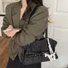 Bolso tote de lunares de nicho estilo coreano para mujer, nuevo modelo 2026, bolso de mano de gran capacidad, bolso de hombro versátil para el trabajo